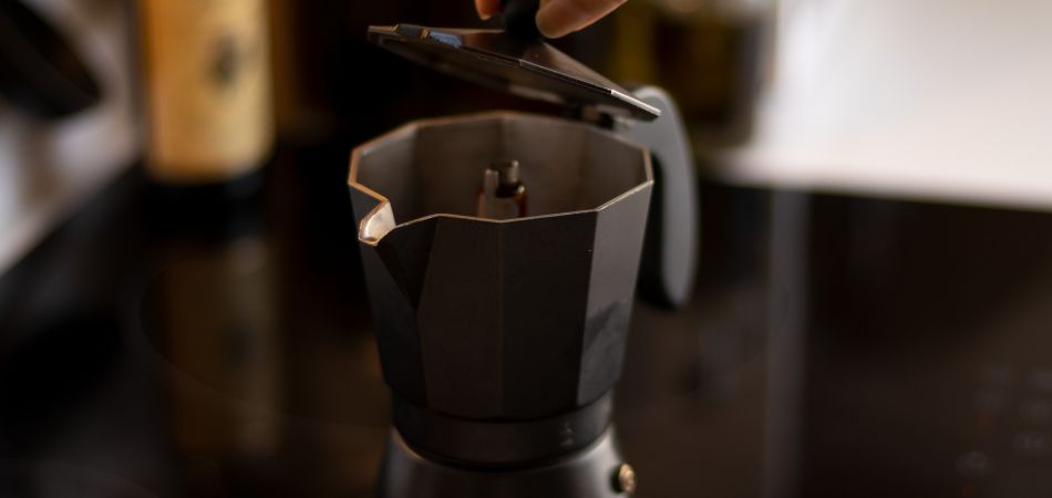 How to use a Italian coffee maker