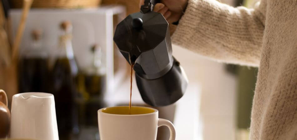 How to use a Italian coffee maker