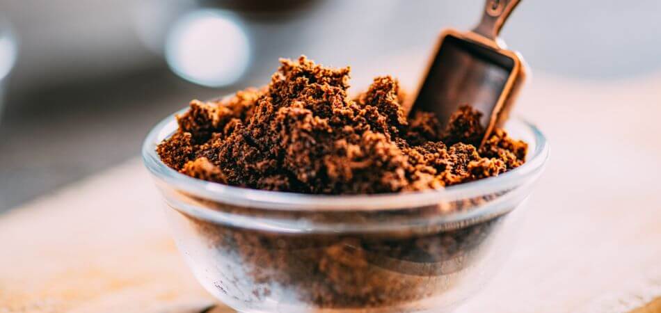 Coffee Grounds for Skin Tightening