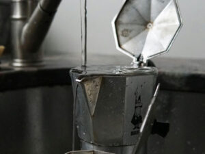 Best Way to Clean a Coffee Pot