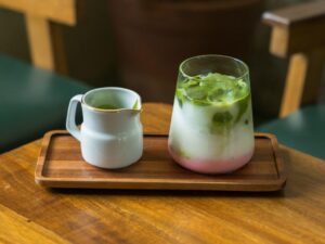 strawberry matcha latte